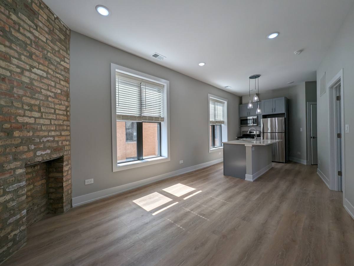 Apartment for rent at 428 W Belden, Chicago, IL 60614