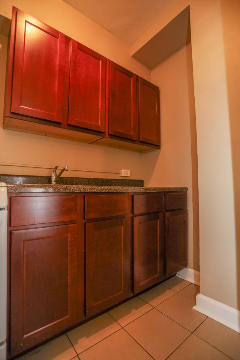 Apartment for rent at 1061 W Rosemont #602, Chicago, IL 60660