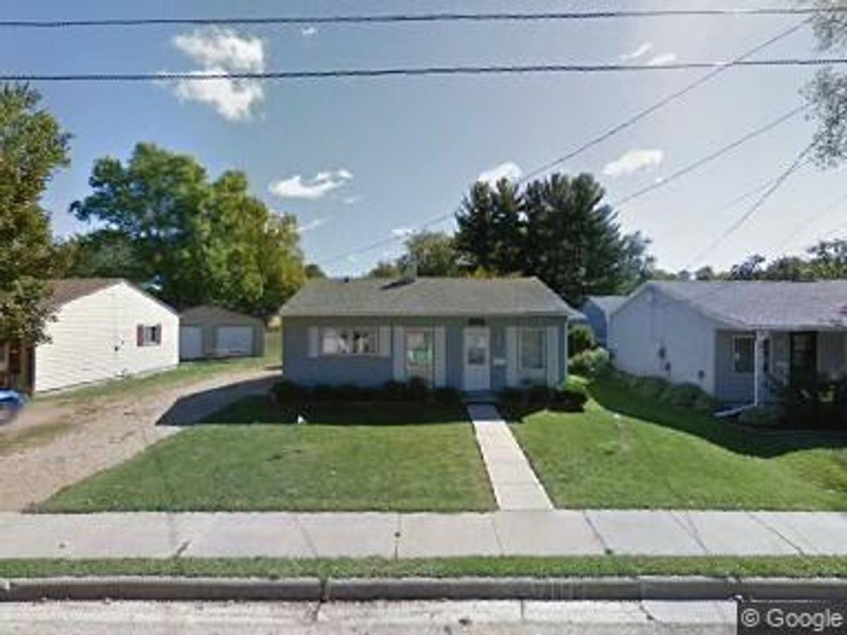 House for rent at 403 S 10th, Oregon, IL 61061