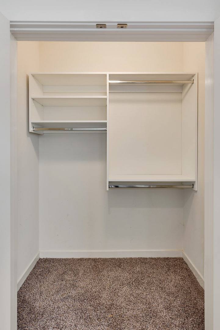 Apartment for rent at 2824 W Van Buren St #201, Chicago, IL 60612