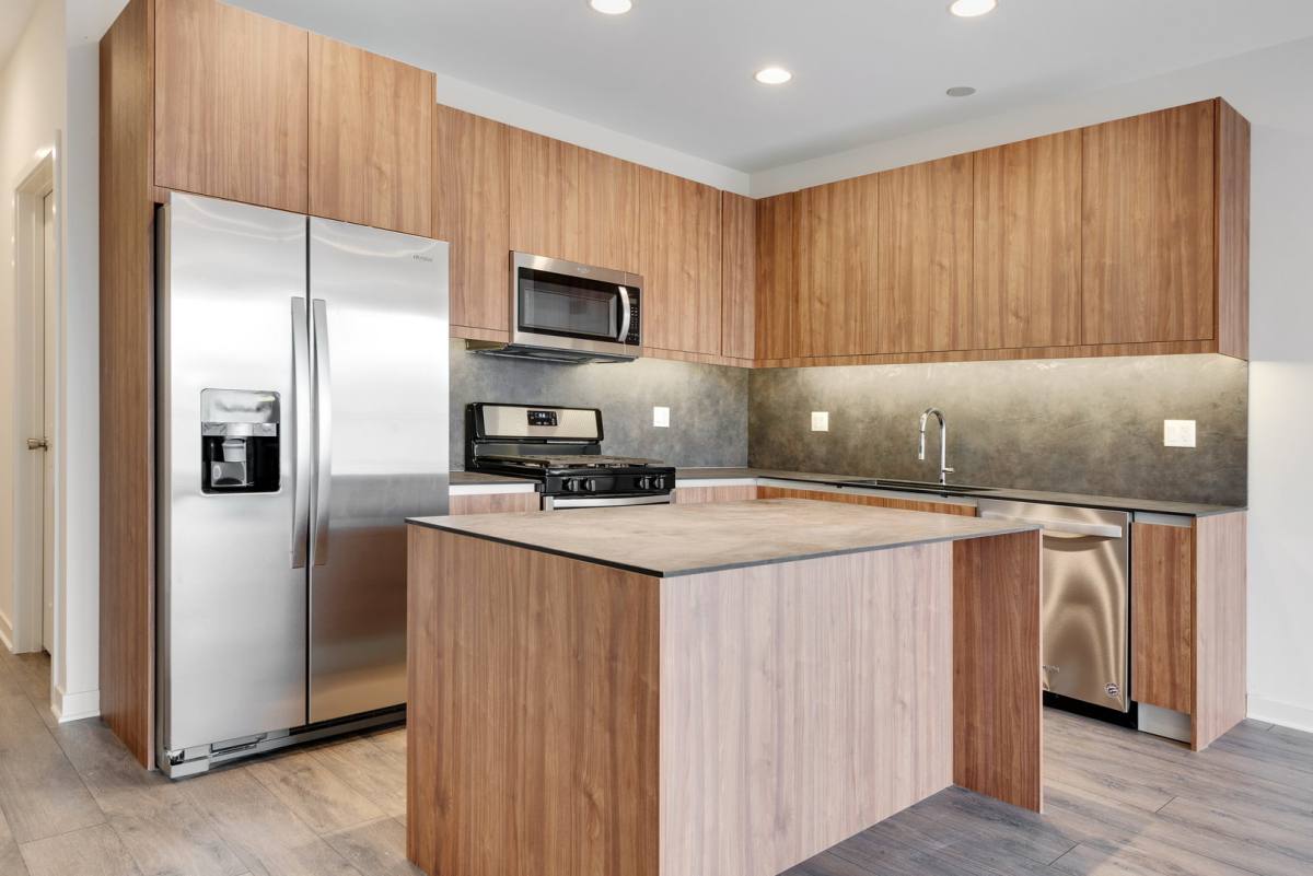 Apartment for rent at 2824 W Van Buren St #201, Chicago, IL 60612