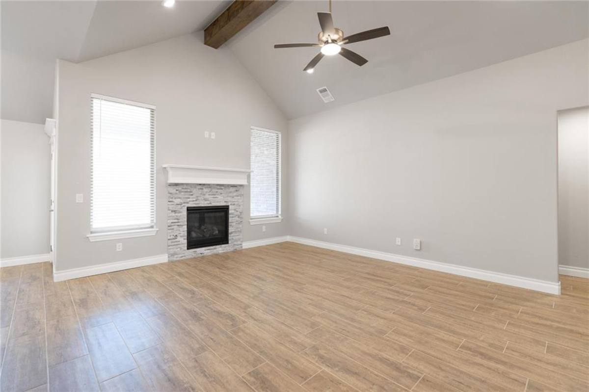 House for rent at 13129 NE 8th St, Choctaw, OK 73020
