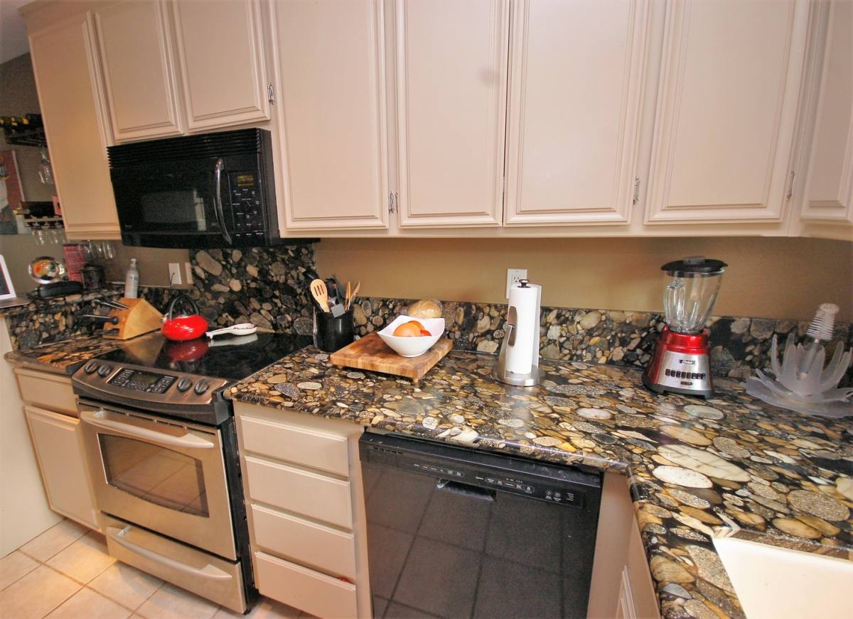 Condo for rent at 3747 Yosemite St, San Diego, CA 92109