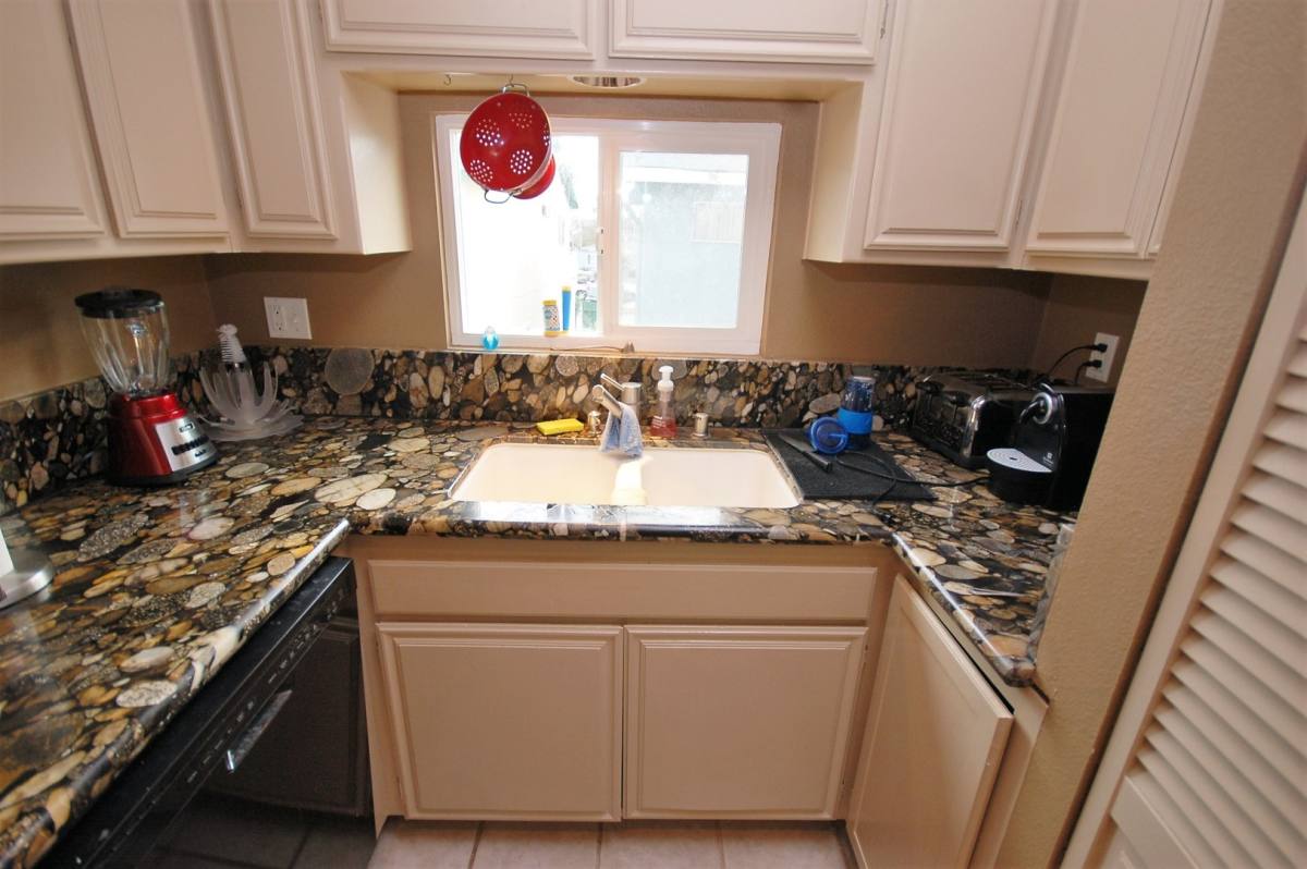 Condo for rent at 3747 Yosemite St, San Diego, CA 92109