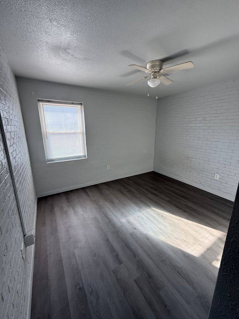 Apartment for rent at 1104 E Race Ave, Searcy, AR 72143