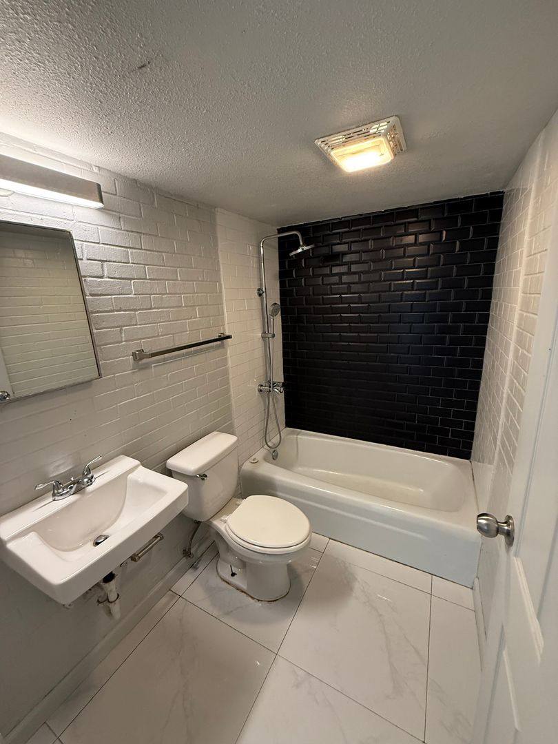 Apartment for rent at 1104 E Race Ave, Searcy, AR 72143
