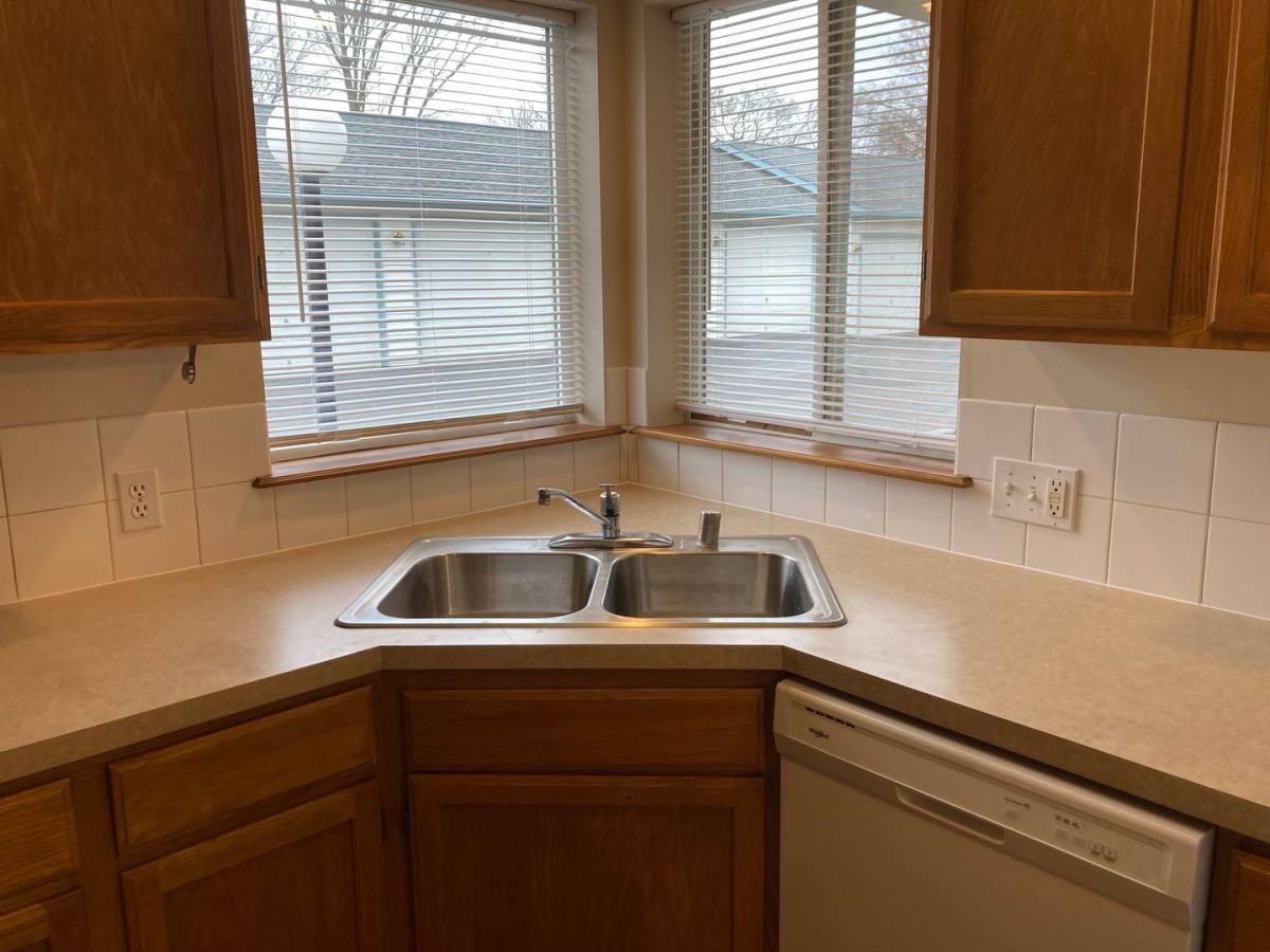 Apartment for rent at 11401 E 4th Ave, Spokane, WA 99206