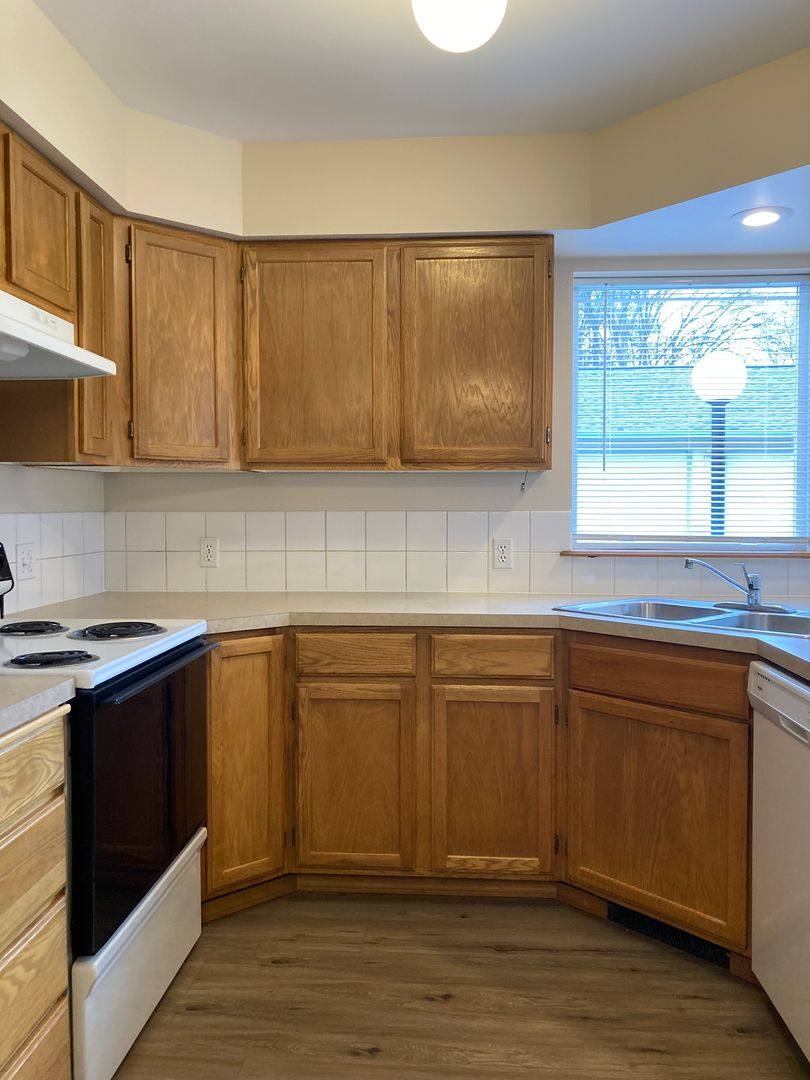 Apartment for rent at 11401 E 4th Ave, Spokane, WA 99206