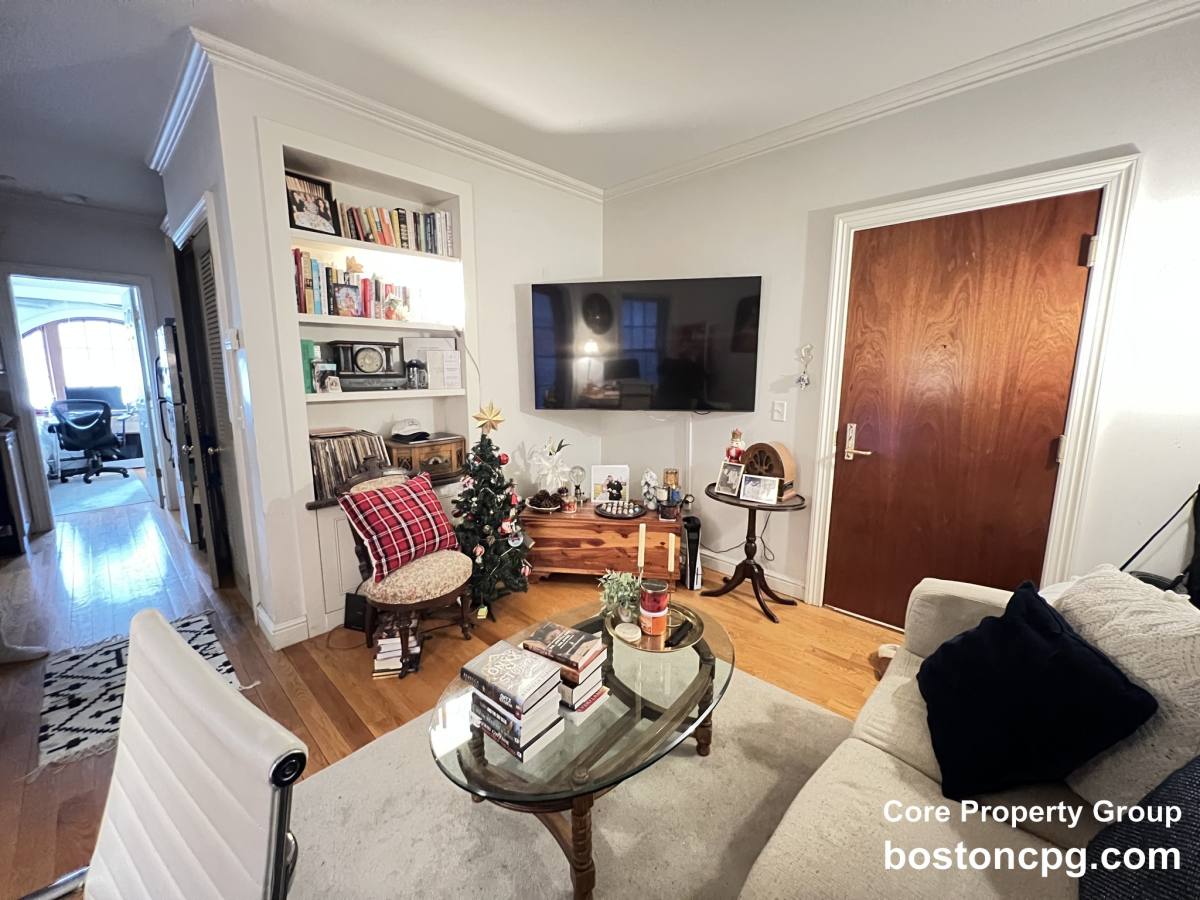 Apartment for rent at 100 Salem #1, Boston, MA 02113