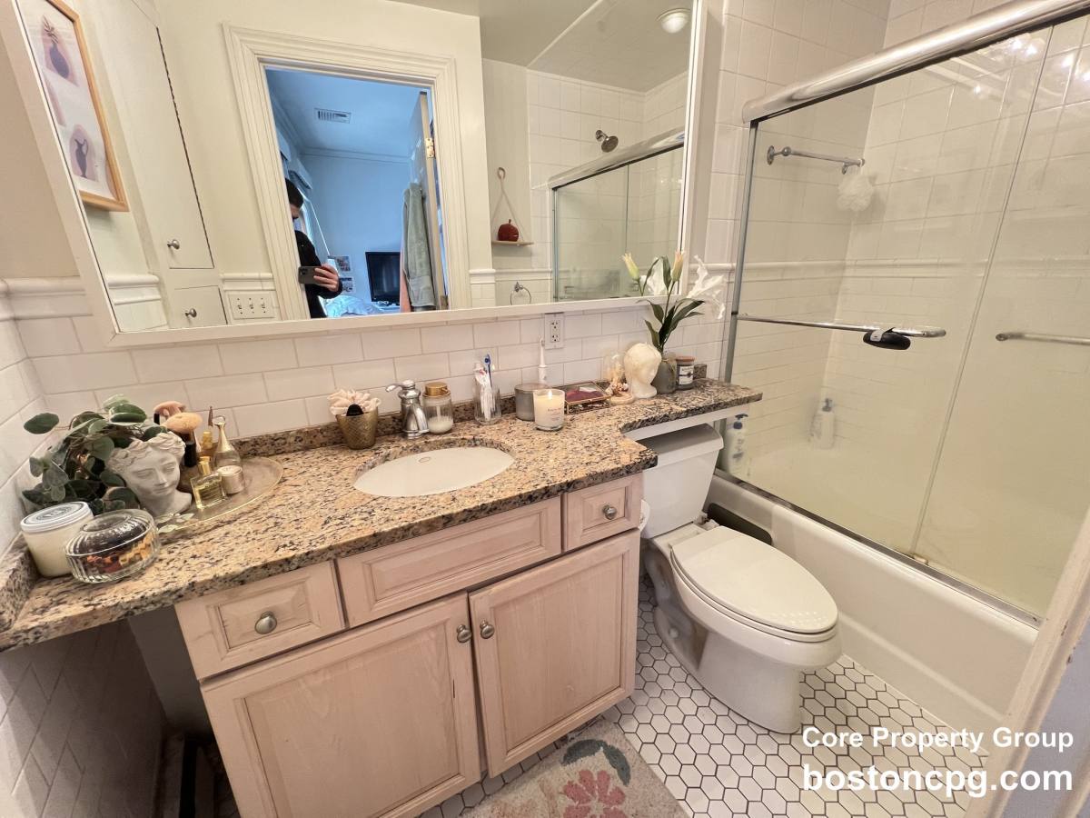Apartment for rent at 100 Salem #1, Boston, MA 02113