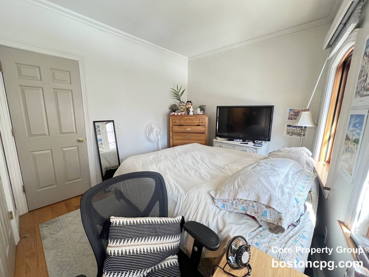 Apartment for rent at 100 Salem #1, Boston, MA 02113