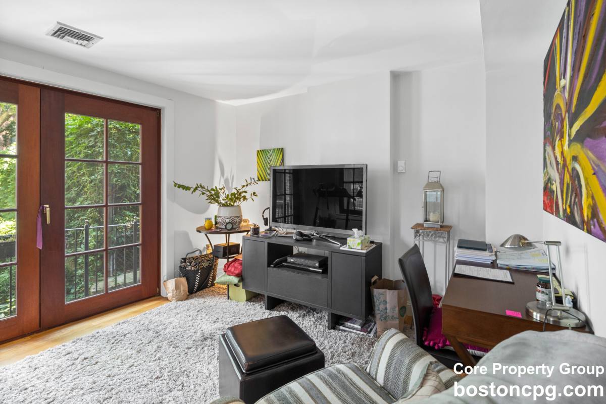 Townhouse for rent at 3 Belgravia Place #2, Boston, MA 02113