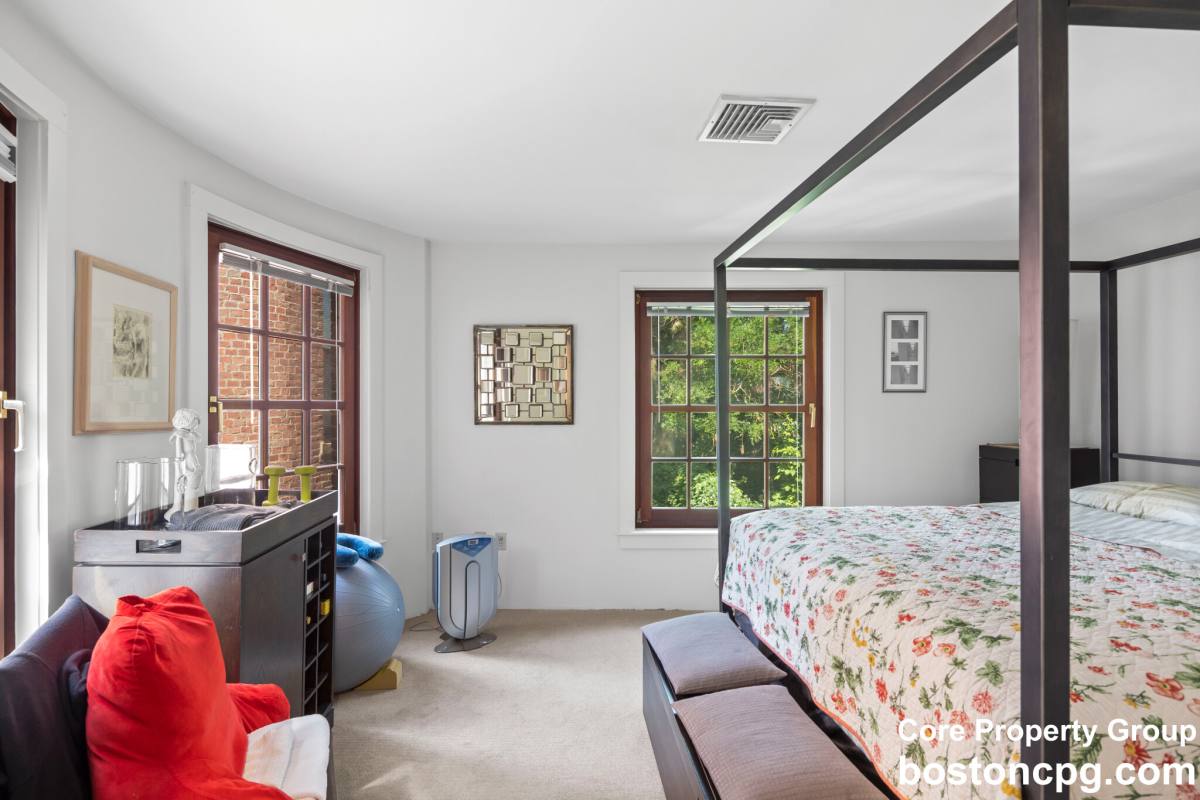 Townhouse for rent at 3 Belgravia Place #2, Boston, MA 02113