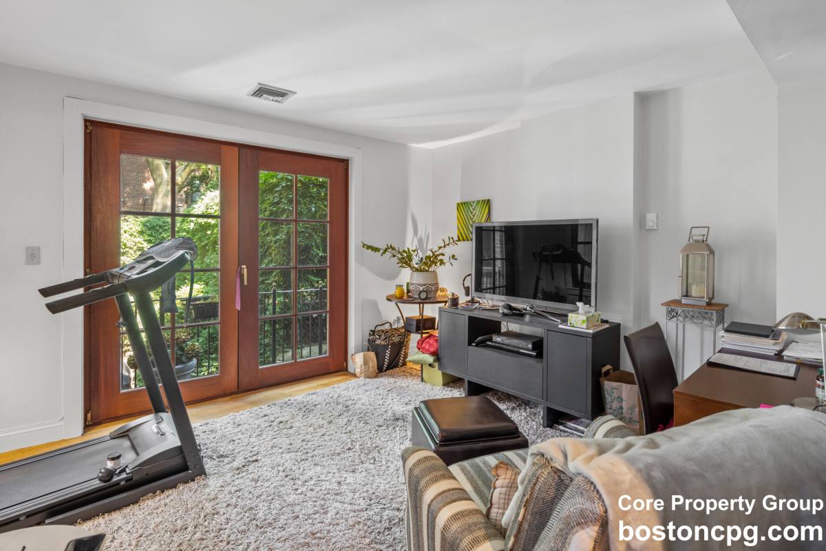 Townhouse for rent at 3 Belgravia Place #2, Boston, MA 02113
