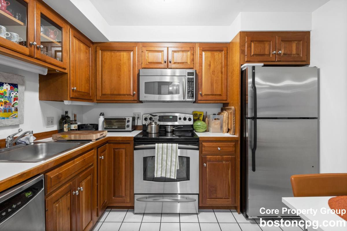 Townhouse for rent at 3 Belgravia Place #2, Boston, MA 02113