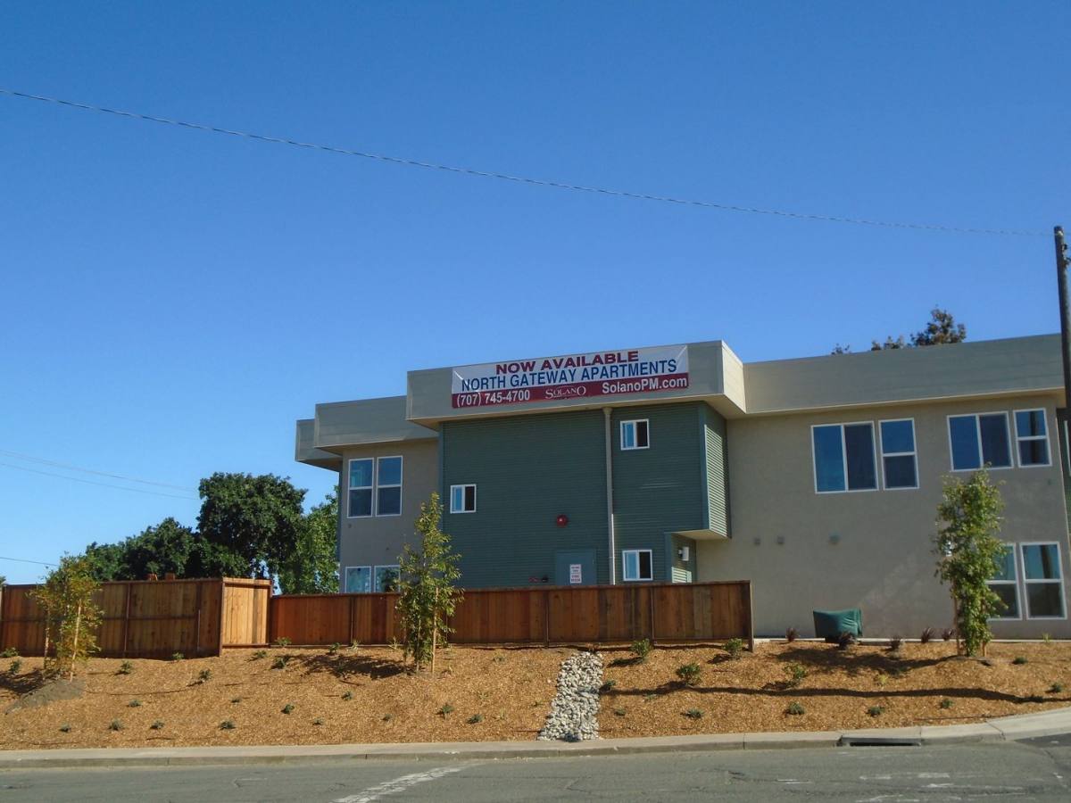 Apartment for rent at 2401 Broadway St, Vallejo, CA 94589