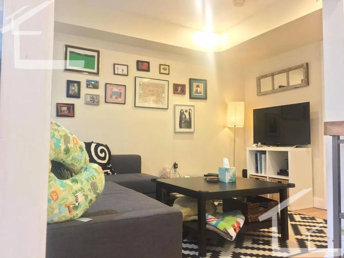 Apartment for rent at 12 Dean Rd #1E, Brookline, MA 02445