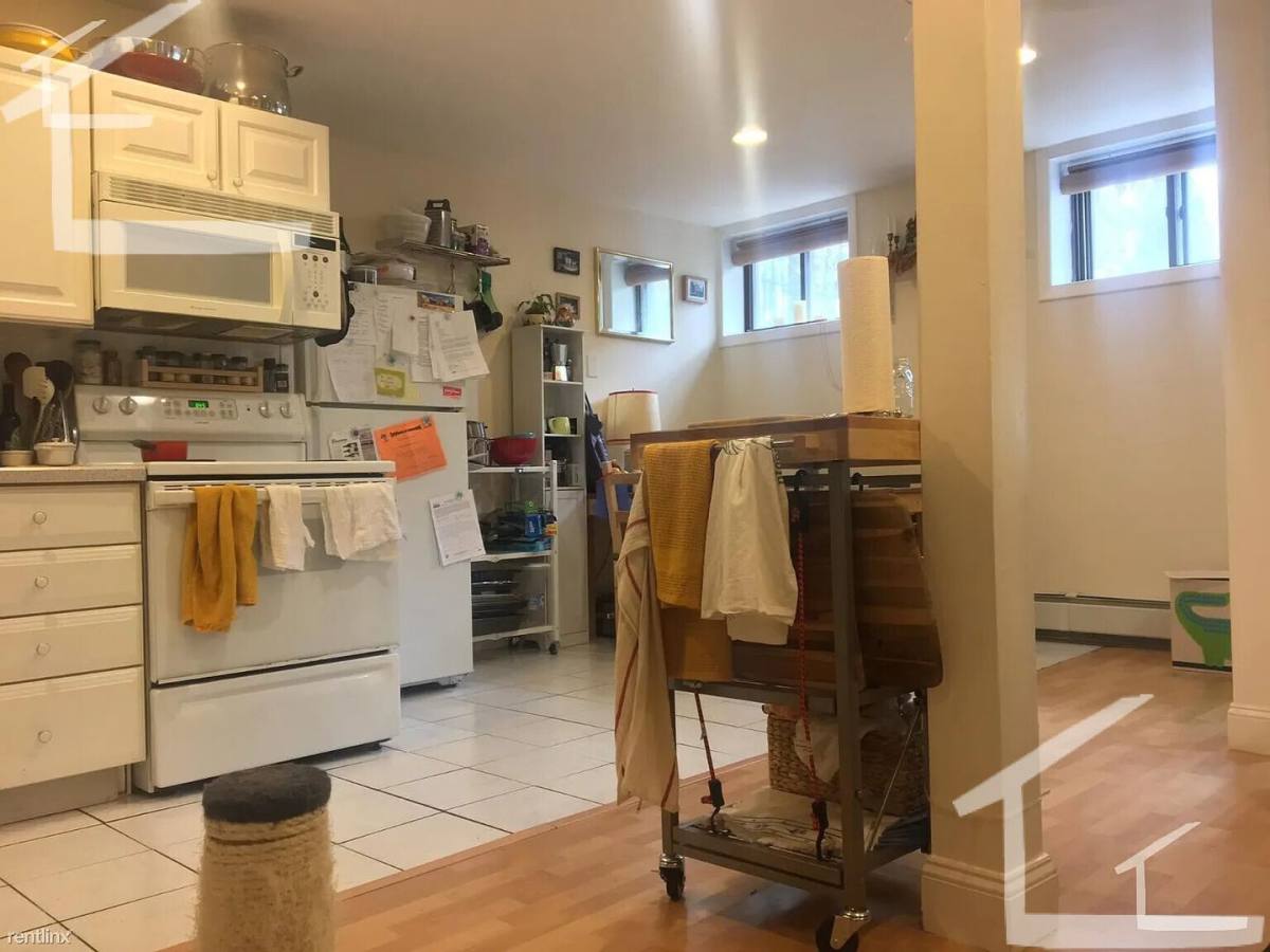 Apartment for rent at 12 Dean Rd #1E, Brookline, MA 02445