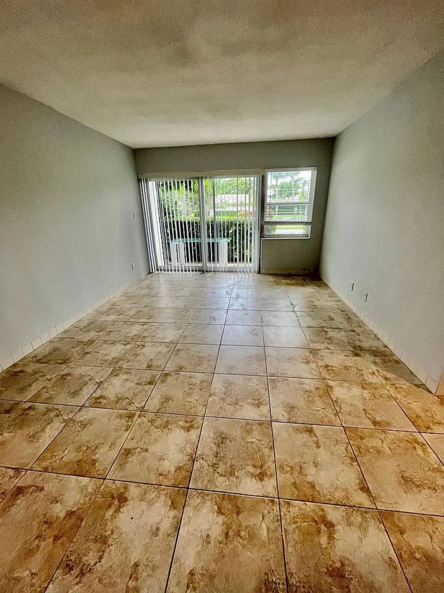 Apartment for rent at 2813 NE 27th St, Pompano Beach, FL 33064