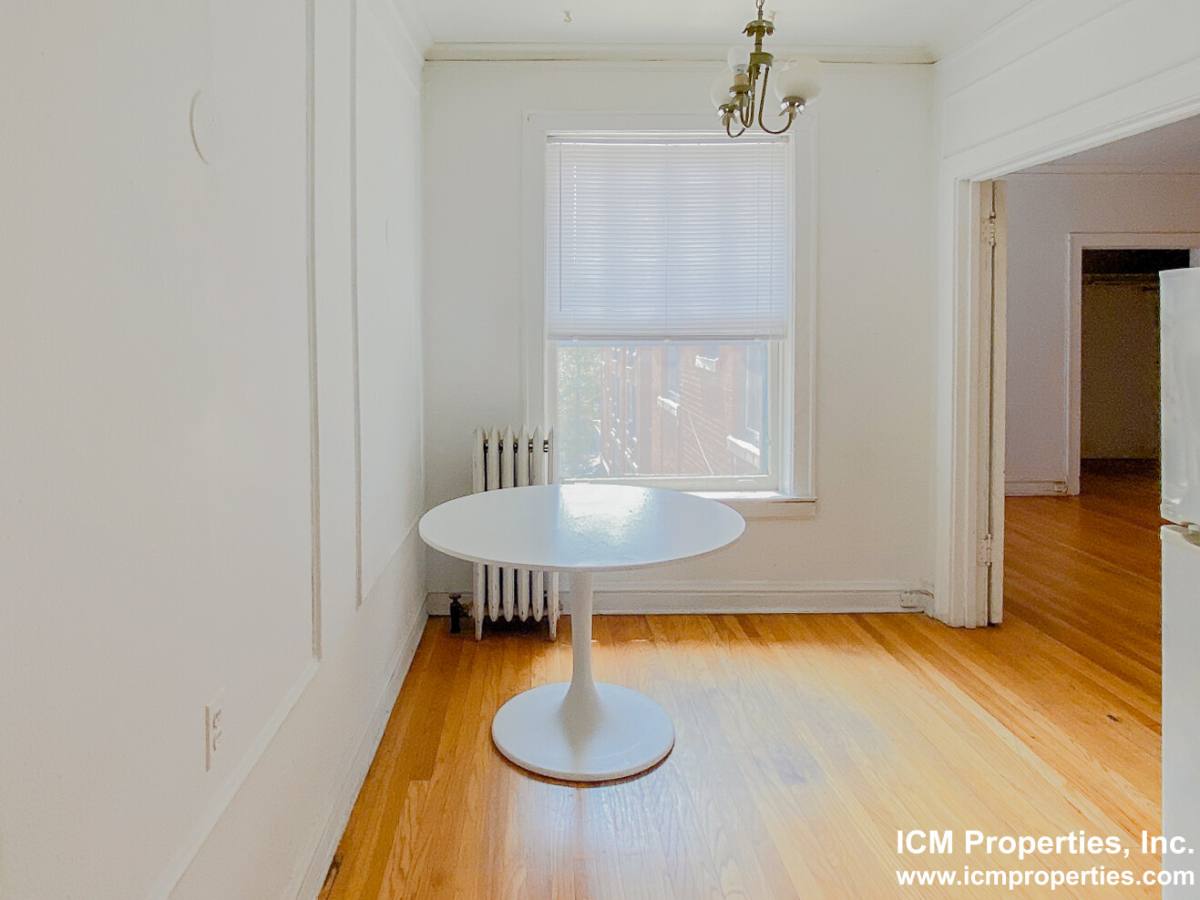 Apartment for rent at 428 W Surf St #432-211 Fp, Chicago, IL 60657