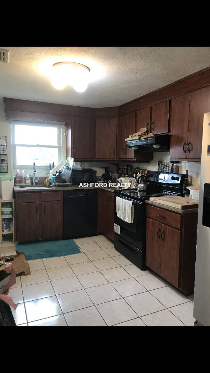 House for rent at 89 Baker St #2, Belmont, MA 02478