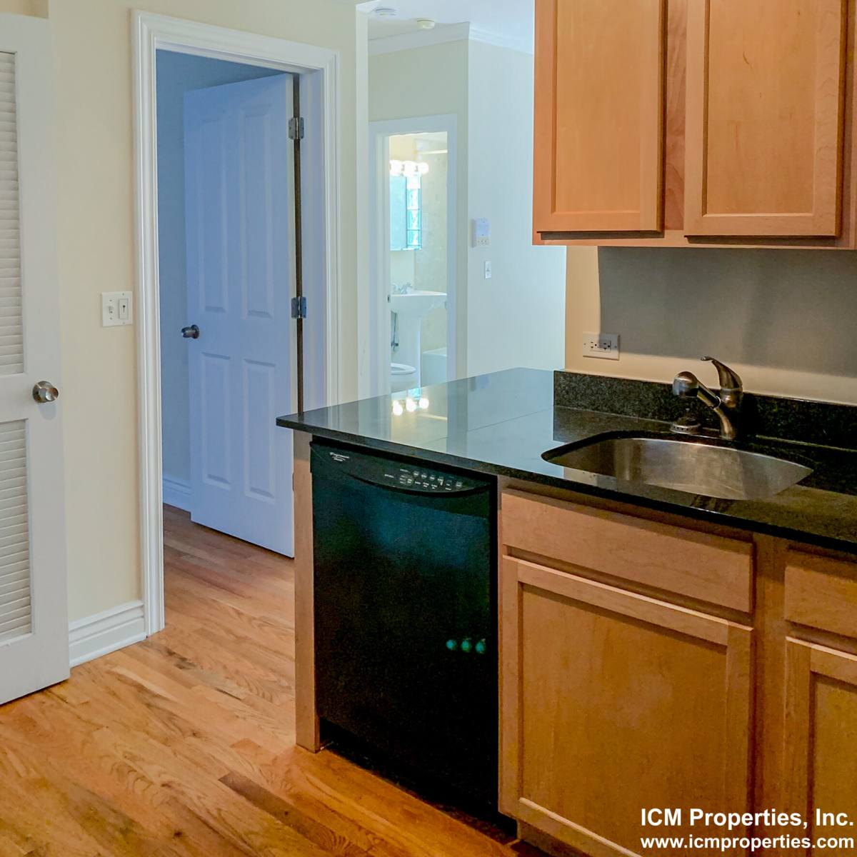Apartment for rent at 1210 W Waveland #1214WAV1, Chicago, IL 60613