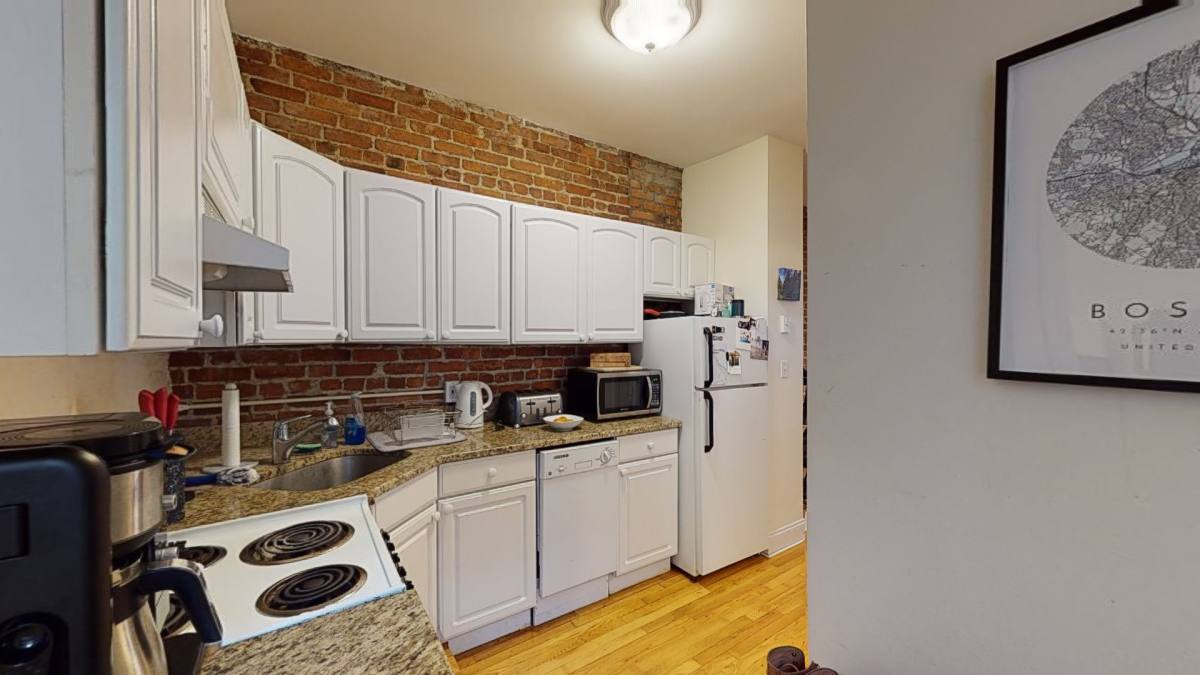 Condo for rent at 91 Prince St #11, Boston, MA 02113