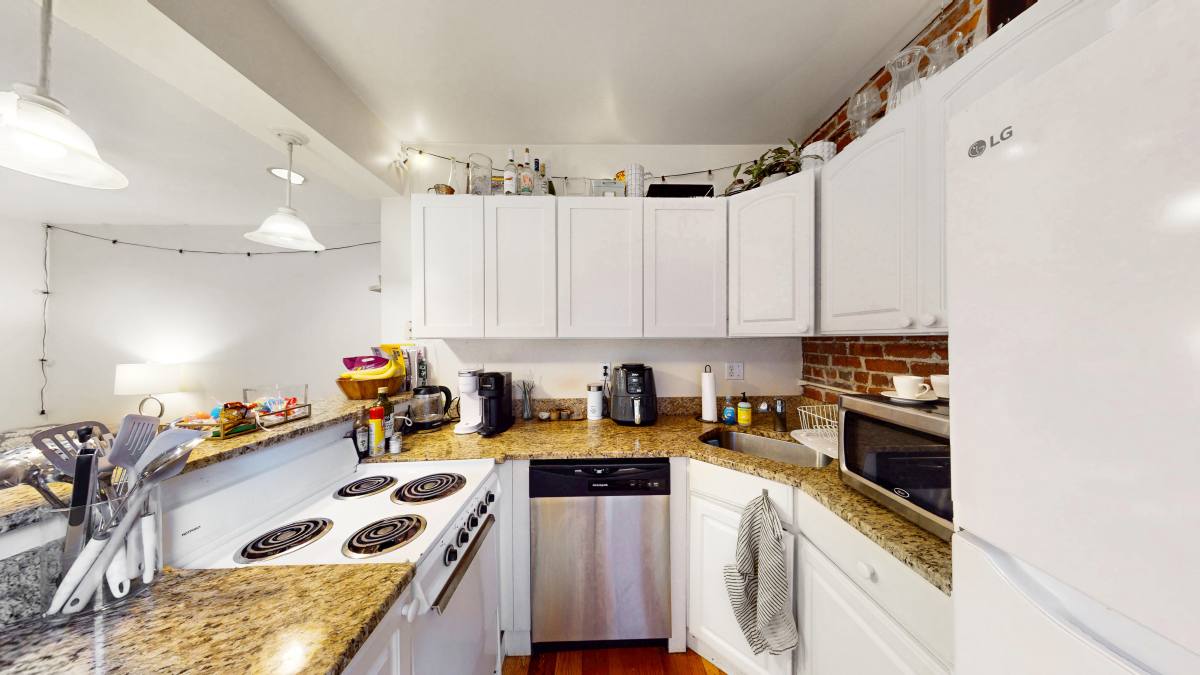 Apartment for rent at 91 Prince St #17, Boston, MA 02113
