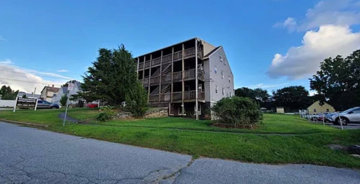 Apartment for rent at 24 Wedgewood Dr, Jewett City, CT 06351