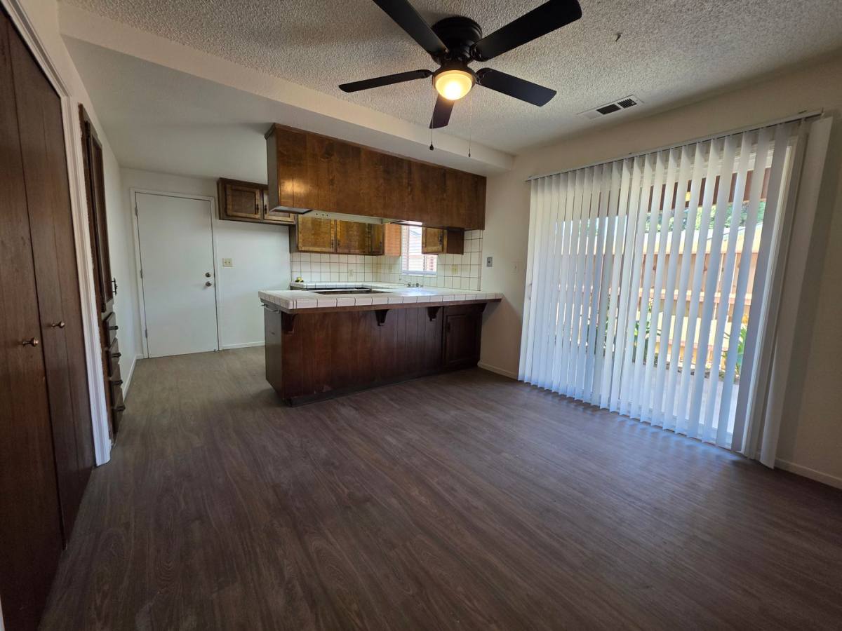 Apartment for rent at 1723, 1725 E Vassar Dr, Visalia, CA 93292