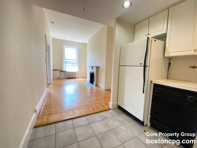 Apartment for rent at 233 Beacon St #10, Boston, MA 02116