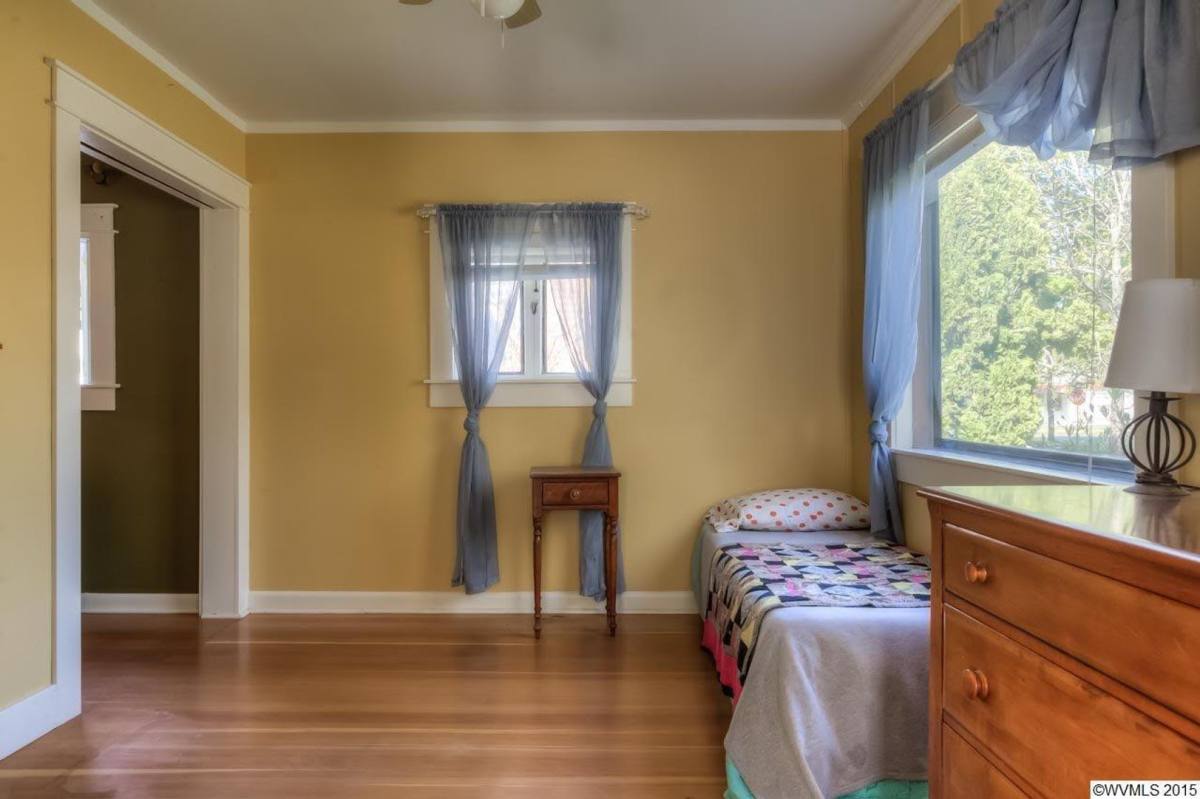 Apartment for rent at 228 NW 11th St, Corvallis, OR 97330