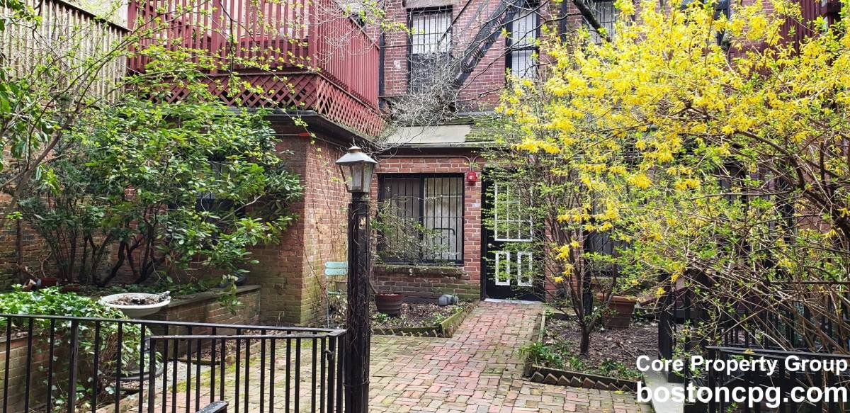 Apartment for rent at 50 Phillips #4, Boston, MA 02114