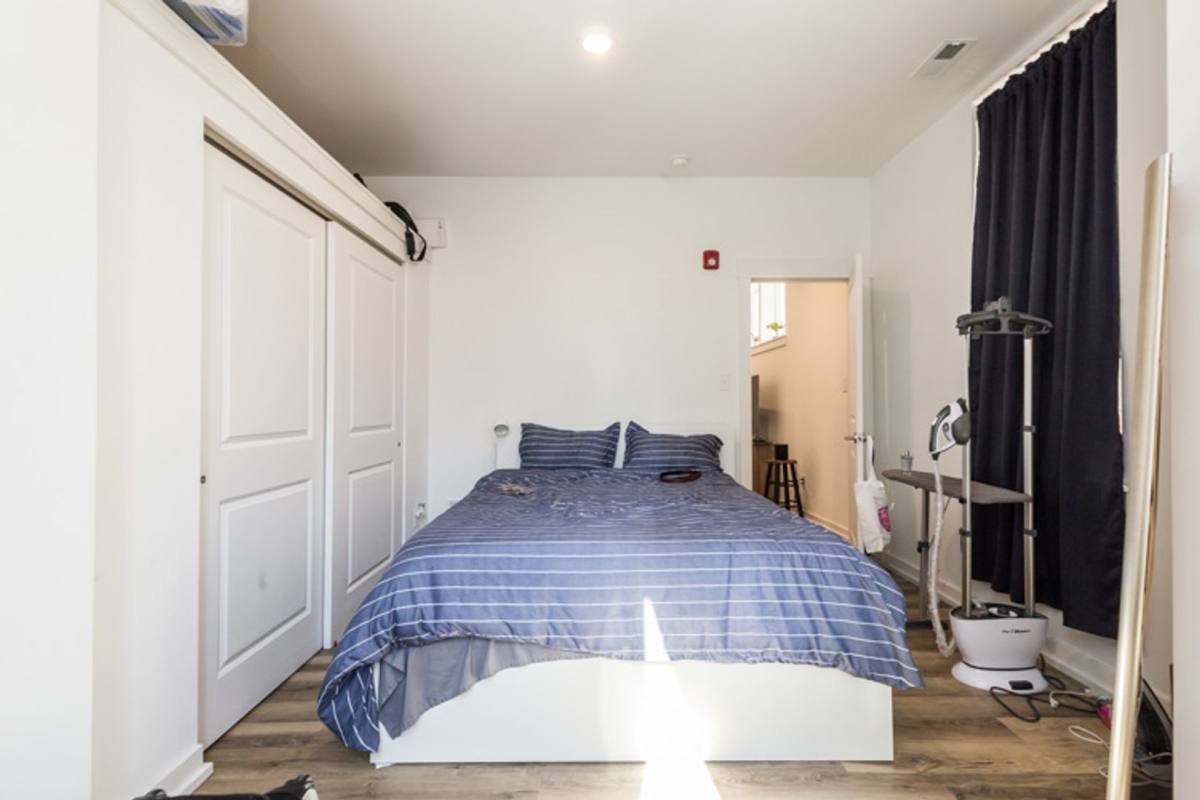 Townhouse for rent at 331 S 12th St, Philadelphia, PA 19107