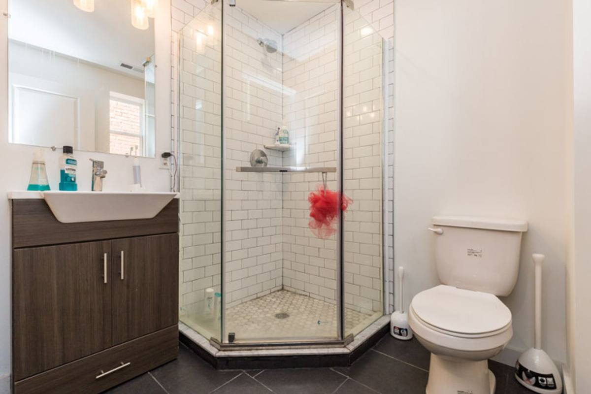 Townhouse for rent at 331 S 12th St, Philadelphia, PA 19107