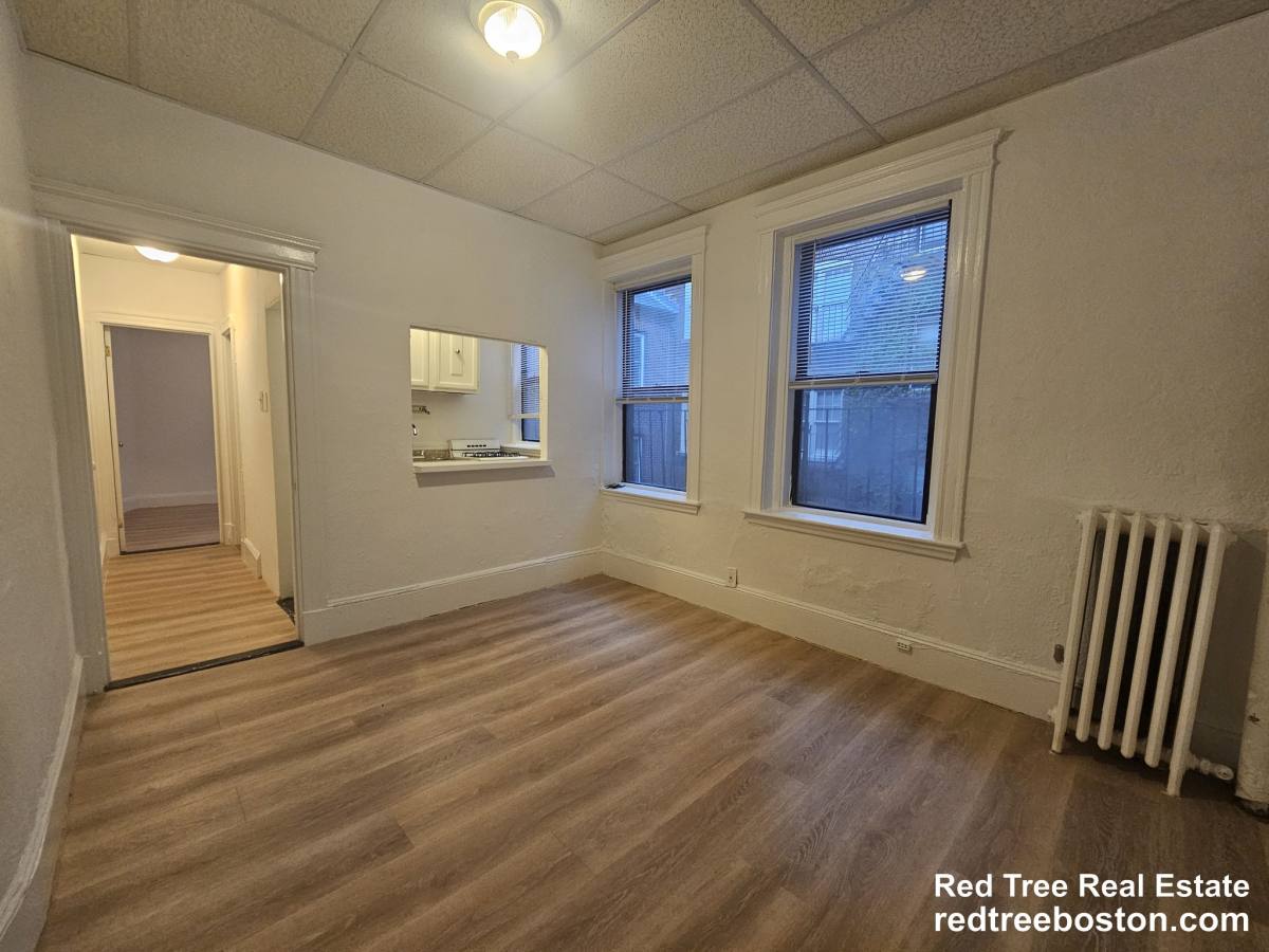 Apartment for rent at 24 Phillips St #5, Boston, MA 02114