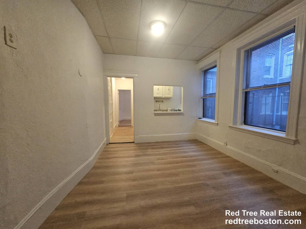 Apartment for rent at 24 Phillips St #5, Boston, MA 02114