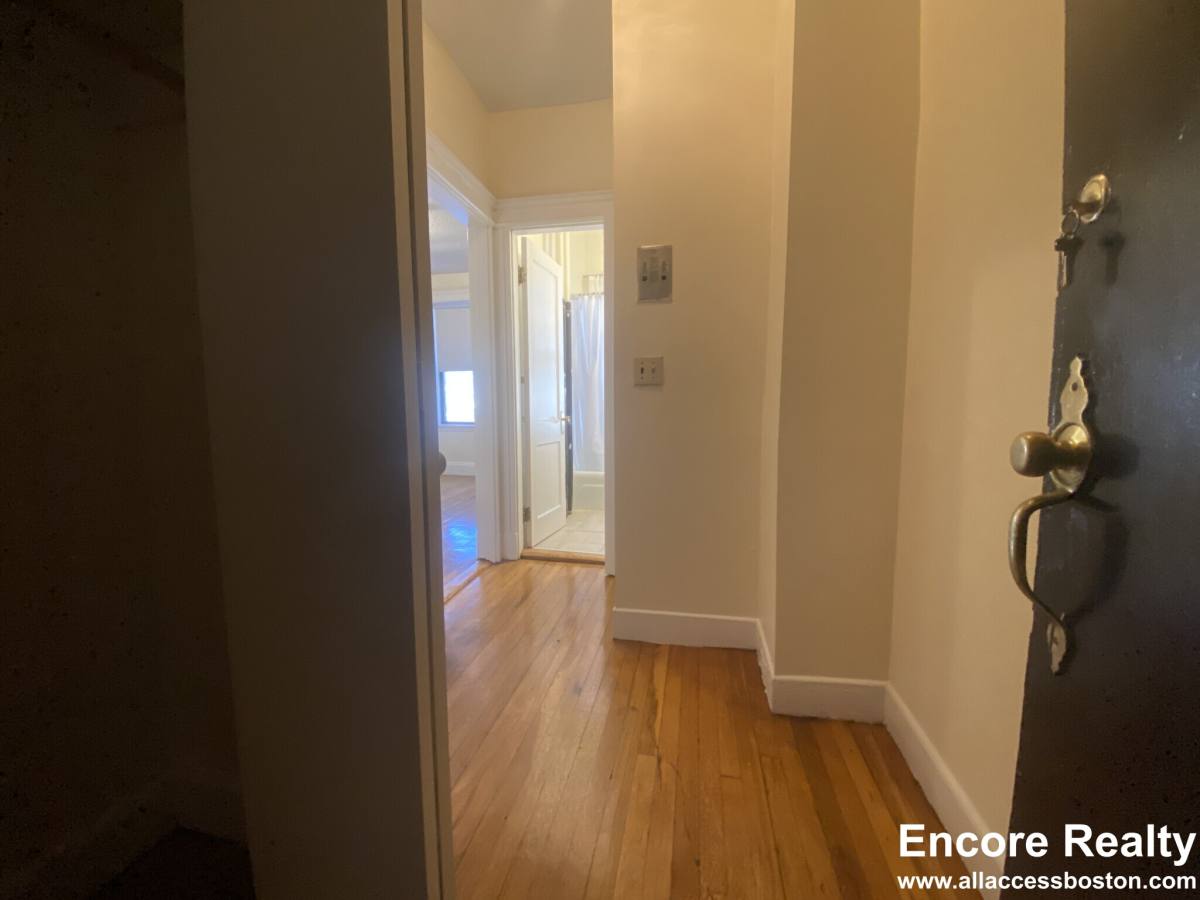 Apartment for rent at 1160 Commonwealth Ave #12, Allston, MA 02134