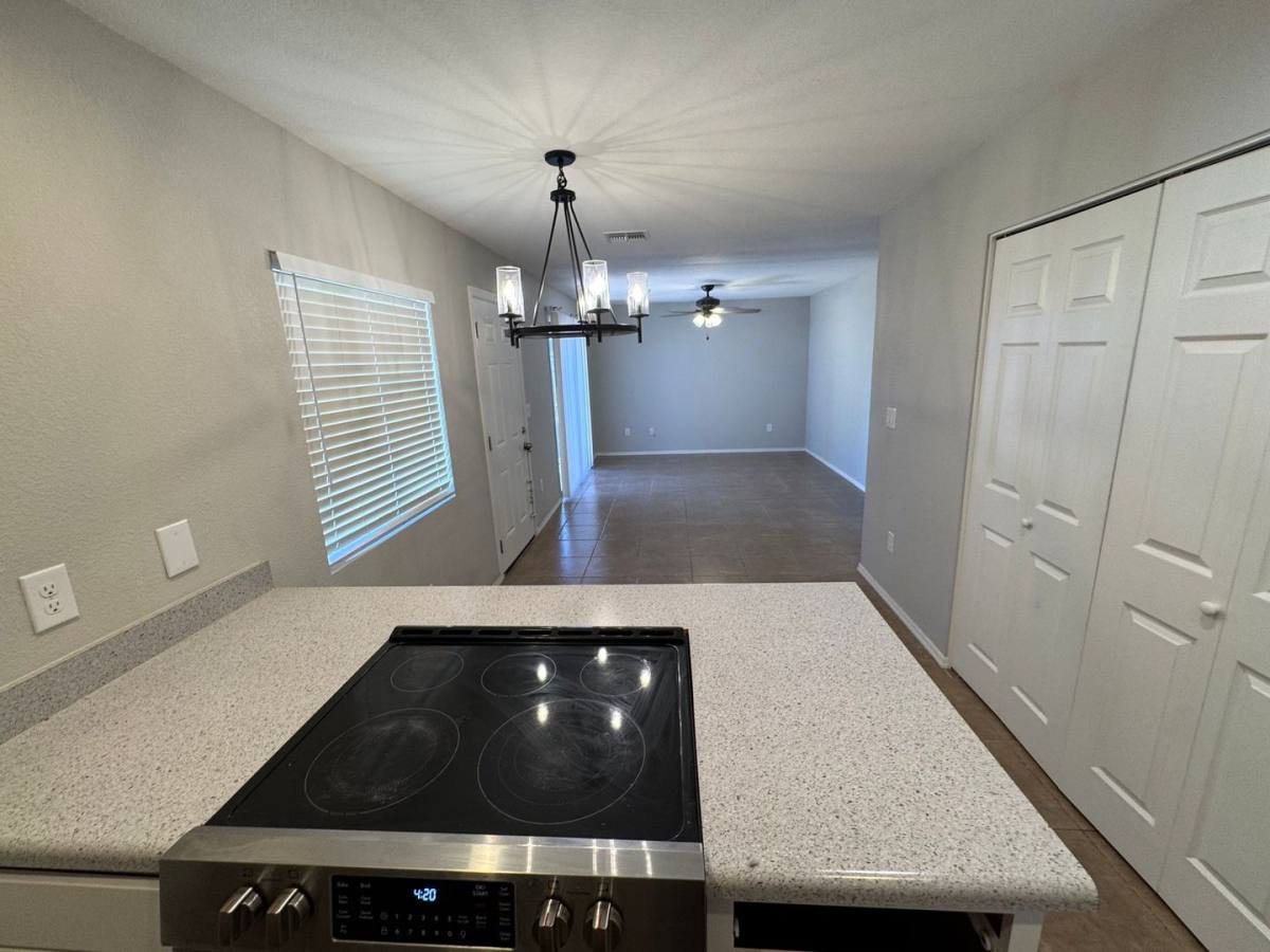 Townhouse for rent at 286 W Palomino Dr, Chandler, AZ 85225