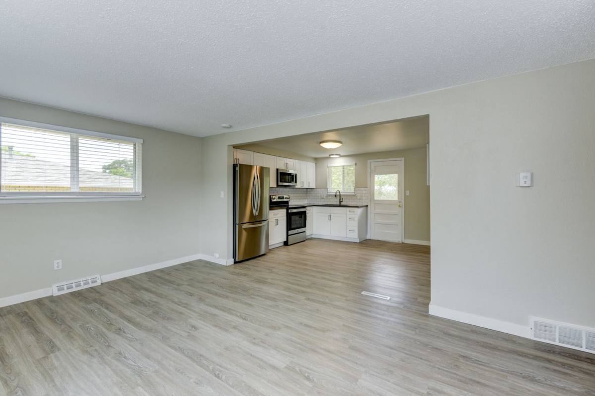 Apartment for rent at 1617-1619 Lashley St, Longmont, CO 80504