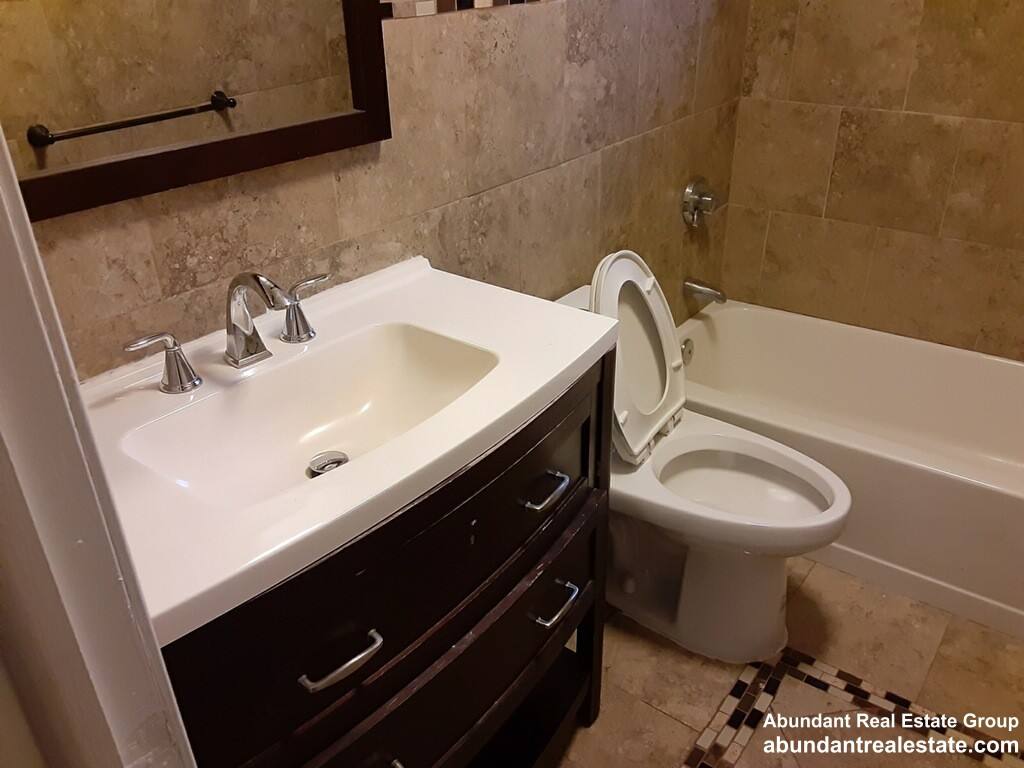 Apartment for rent at 17 Oxford Cr, Belmont, MA 02478