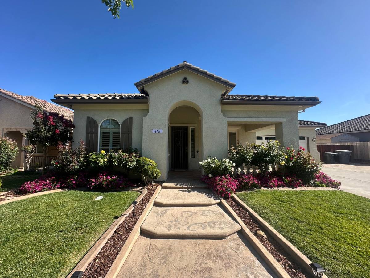 House for rent at 416 Farinelli Parkway, Escalon, CA 95320