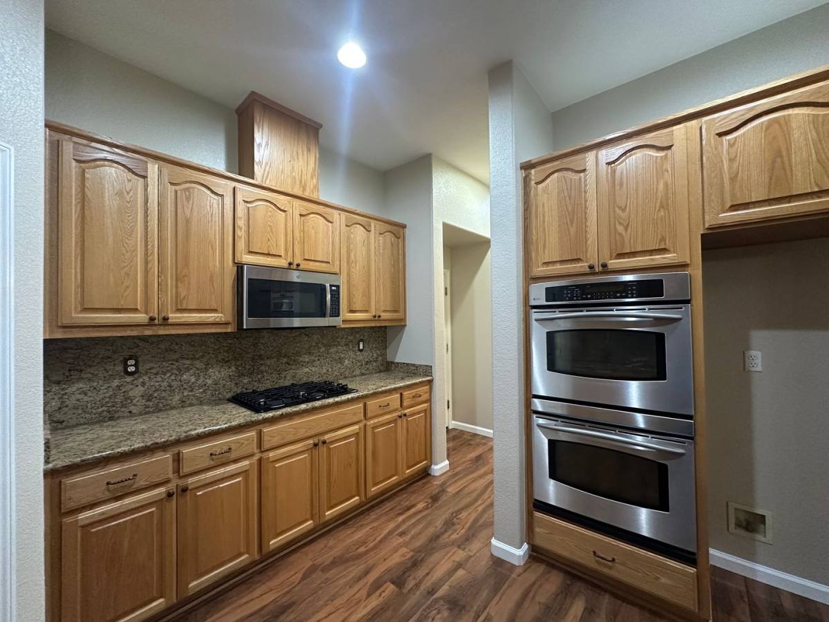 House for rent at 416 Farinelli Parkway, Escalon, CA 95320