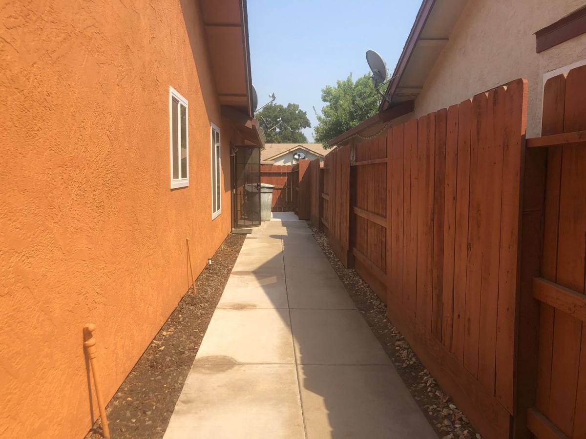 House for rent at 1213 Chetwood Dr, Modesto, CA 95358