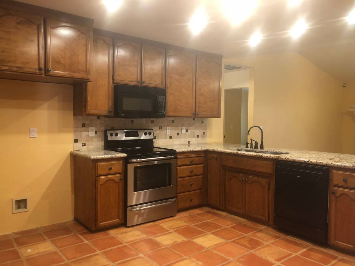 House for rent at 1213 Chetwood Dr, Modesto, CA 95358