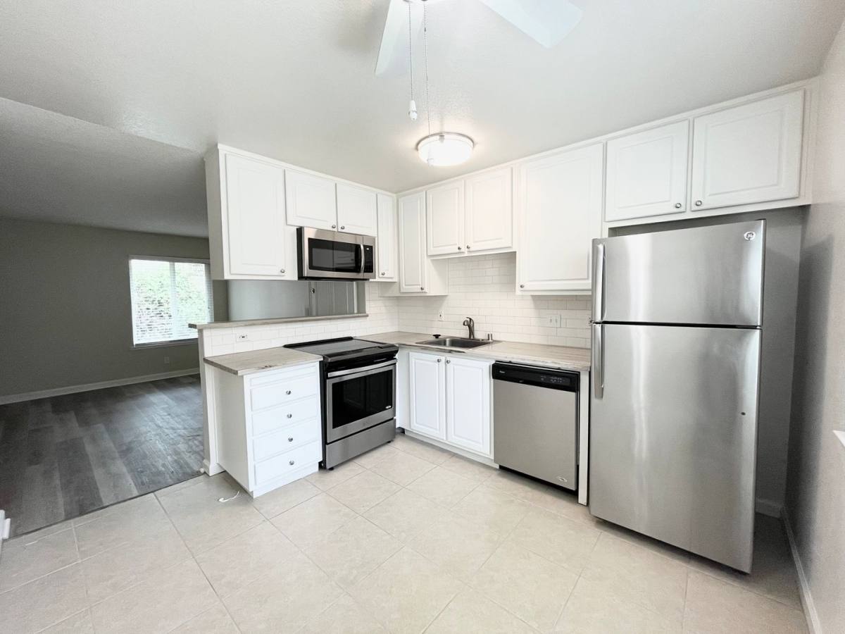 Apartment for rent at 1711 Q St, Sacramento, CA 95811