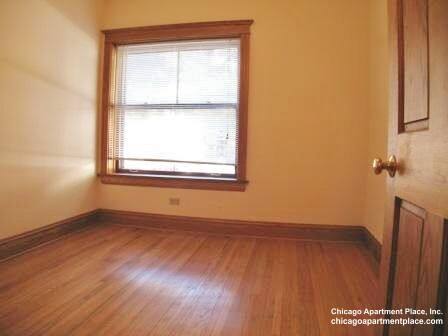 Apartment for rent at 849 W Grace St #G, Chicago, IL 60613