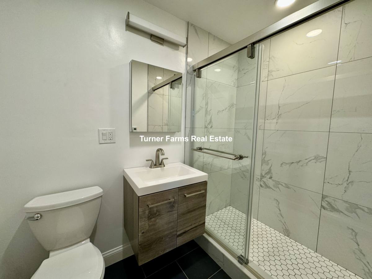 Apartment for rent at 379 Commonwealth Ave #9, Boston, MA 02116