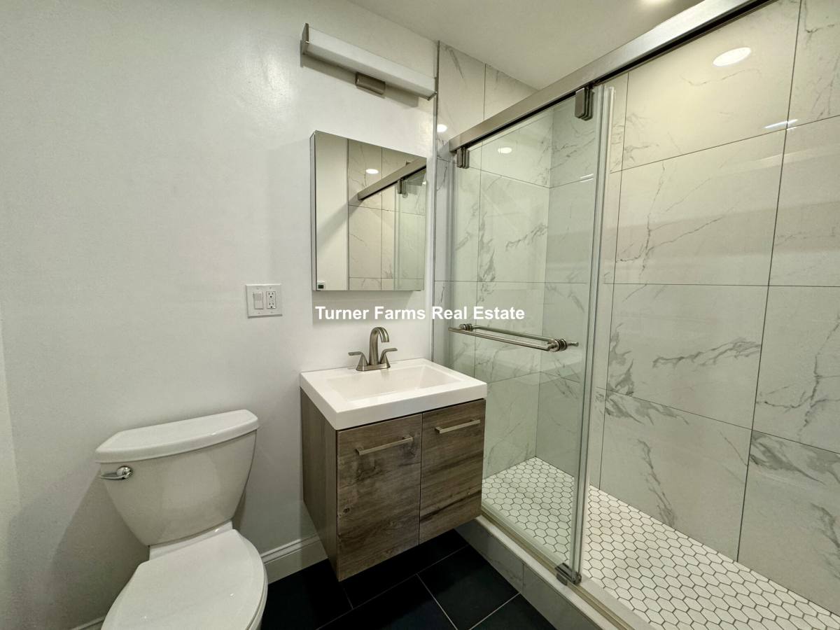 Apartment for rent at 379 Commonwealth Ave #9, Boston, MA 02116