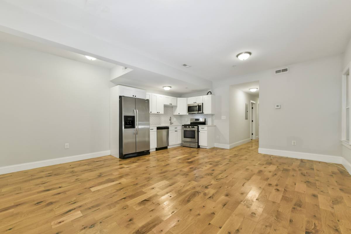 House for rent at 322 Saratoga #2, East Boston, MA 02128